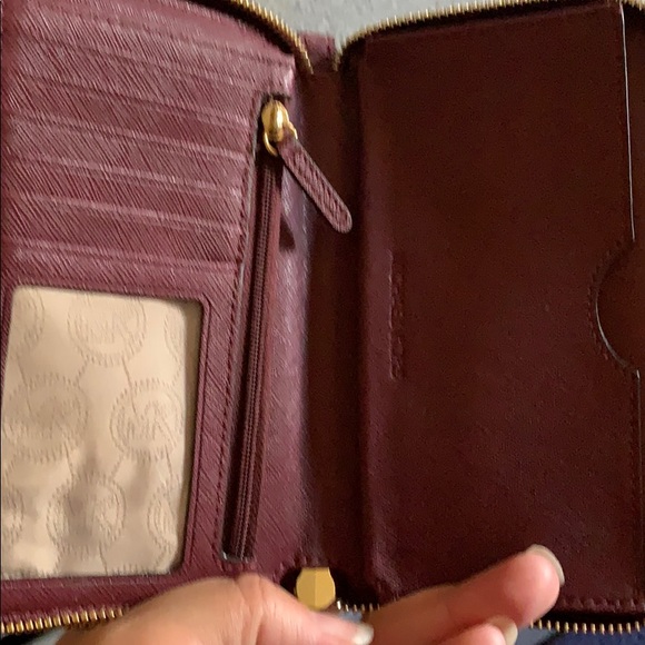 Michael Kors - Picture 4 of 4